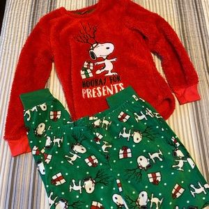 Christmas Pajama- Snoopy- Size: XS